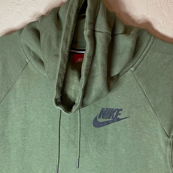 Nike Rally Sportswear Funnel Neck Sleeveless Sweatshirt Green Pocket Size Small - Picture 4 of 7
